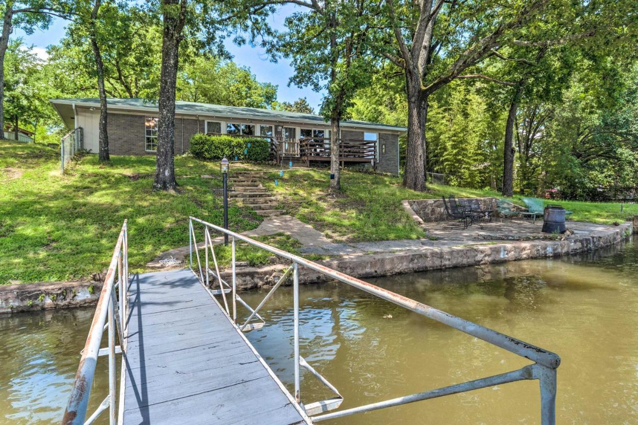Lakefront Hot Springs Home With Updated Deck And Dock! 外观 照片