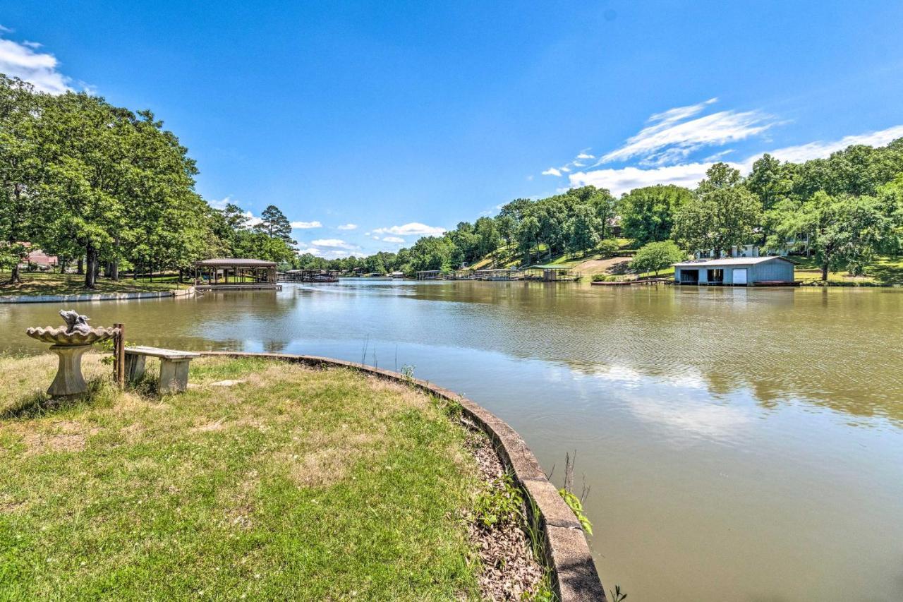 Lakefront Hot Springs Home With Updated Deck And Dock! 外观 照片